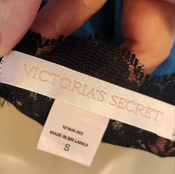 Victoria's Secret Black Satin Chemise with Lace Trim Size Small Nightie - Picture 6 of 7